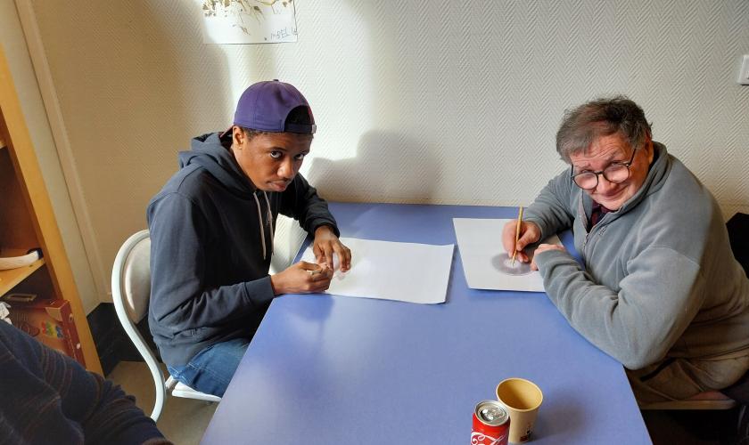 Atelier gravure : Graver son CD avant d'encrer et de passer à la presse